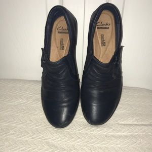 Clarks Collection Navy Blue Leather Shoes Size 7.5